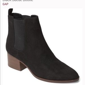 Gap black suede boots booties 7
